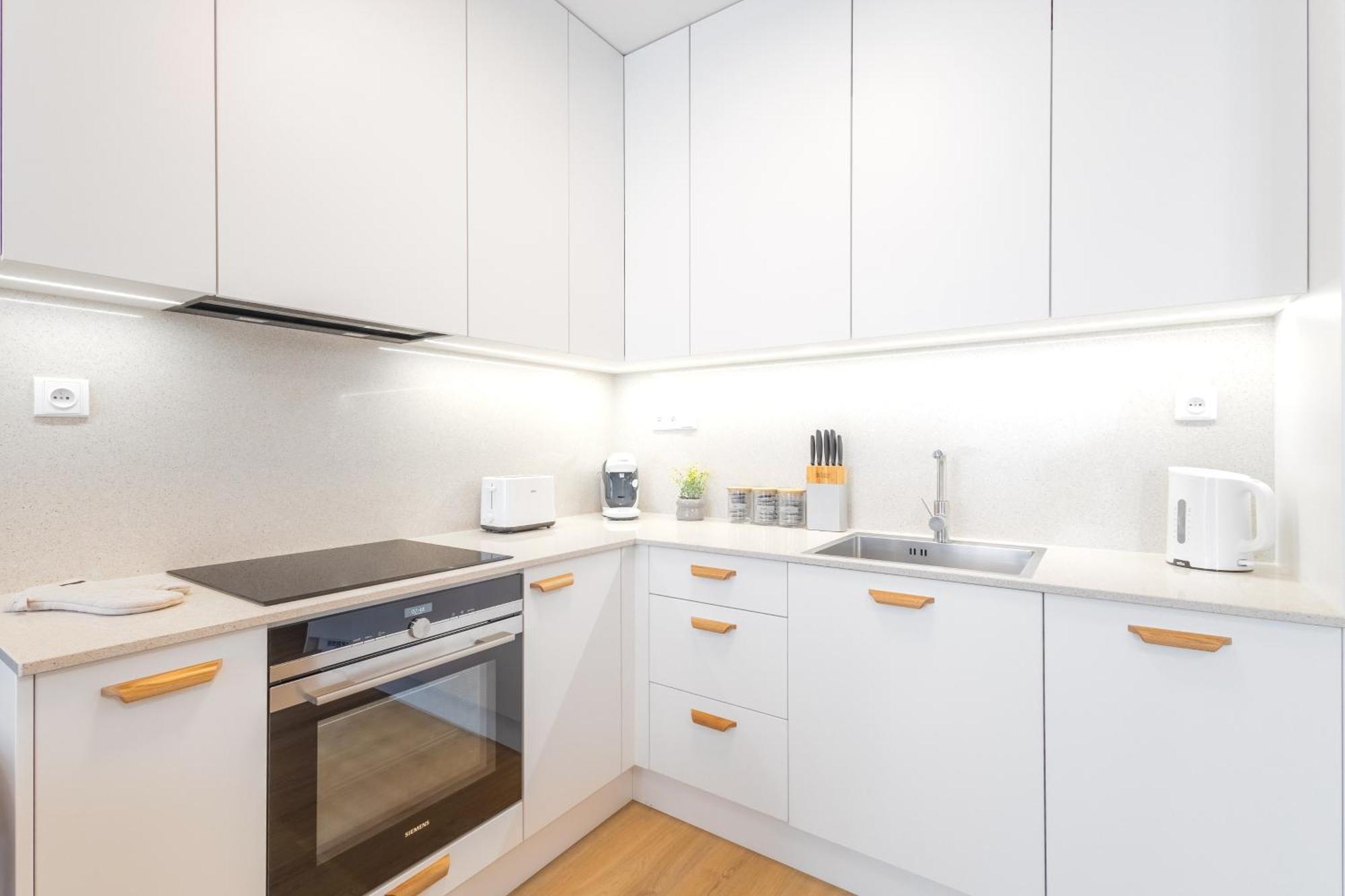 Yellow Apartment - Balcony, Free Parking, By Gravity Praga Exterior foto